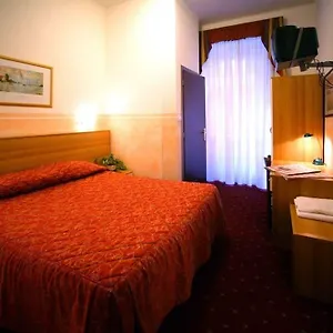 *** Hotel Assarotti Itália