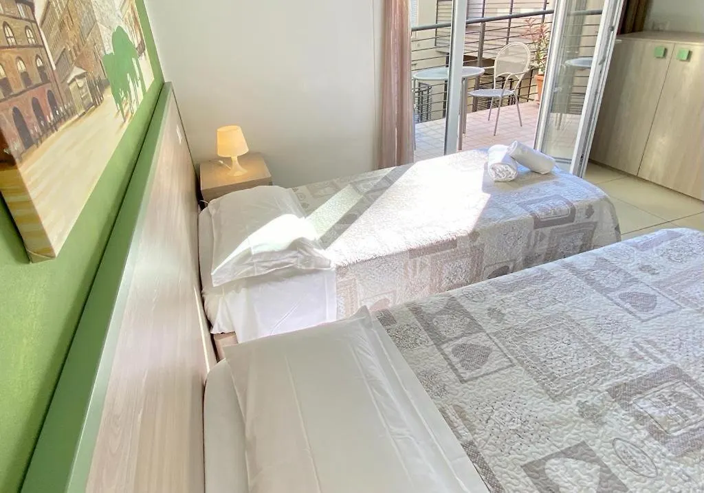 Bed & Breakfast Nice Residence Firenze